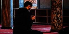 Jelang 2023, Amalkan Doa Awal Tahun Baru Ini Agar Berkah dan Terhindar dari Keburukan