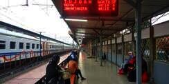 KRL Jabodetabek Beroperasi Sampai Pukul 03.00 di Malam Tahun Baru, Cek Jadwalnya