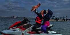 Dituding Cari Untungan Kontenin Putrinya Naik Jetski, Ria Ricis: Alhamdulillah Dilihat Banyak Orang