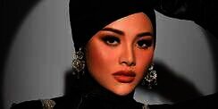 Nuansa Black Glamour, Aurel Hermansyah Pakai Tas Mini Mewah