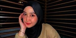 Tutorial Pashmina Silk Antiribet untuk Acara Formal