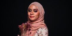 Teknik Baurkan Powder Blush Praktis, Hasilnya Pipi Jadi Tirus