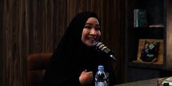 Ditentang Suami hingga Alami KDRT, Kisah Dokter Gigi Cantik Jadi Mualaf Ini Bikin Haru