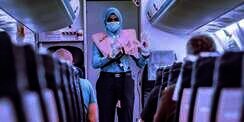 Viral Kabar Maskapai Penerbangan Larang Pramugari Berhijab, Pengamat: Tidak Ada Aturan Tertulis