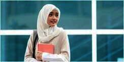 Doa Masuk Kelas dan Keluar Kelas serta Adab-Adab Murid kepada Gurunya