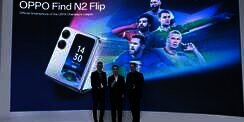 Inilah Dua Pengguna Pertama Smartphone Lipat Perdana OPPO Find N2 Flip