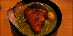 Ramen dengan Topping Croissant Bikin Geger