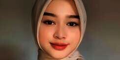 Styling Hijab Segitiga Paris, Cantik hanya Butuh Satu Jarum Pentul