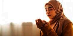 Catat! Ciri-ciri Wanita yang Sholatnya Tidak Diterima Allah SWT