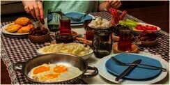 4 Berkah Sahur bagi yang Menjalankannya dan Sayang jika Dilewatkan: Mendapat Salawat dari Allah SWT dan Malaikat