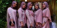 Inspirasi Model Baju Bridesmaid Hijab untuk Orang Bertubuh Big Size, Paduan Unik yang Patut Dicoba