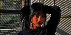 Dirias Shining Makeup dan Rambut Pony Tail, Fuji Dipuji Mirip Lisa Blackpink