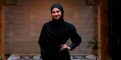 Penampilan Manglingi Syifa Hadju Berhijab Hitam, Kecantikannnya Bisa Melelehkan Hati