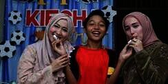 Potret Hubungan Sebenarnya Okie Agustina dan Adelia Istri Pasha Ungu yang Jarang Tersorot