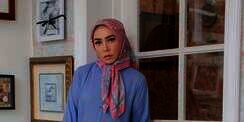 Makin Langsing, Begini Wajah Melly Goeslaw Tanpa Riasan Makeup yang Bikin Pangling