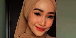 Tutorial Hijab Turban Menutup Leher ala Sinta Sri Antan 