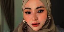 Trik Styling Hijab Square untuk Dapatkan Look bak Pashmina