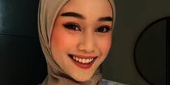 Style Hijab Square Polos, Simpel tapi Cantik, Cocok untuk Hangout