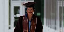 Potret Memesona Beby Tsabina Wisuda dari Universitas di Amerika, Dipuji Real Smart & Beauty