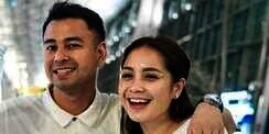 Gaya Nagita Slavina Tenteng Koper Mungil Seharga Rumah