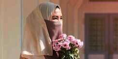MUA Rias Pengantin Bercadar, Hasilnya Super Elegan!