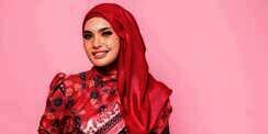 Model Baju Batik Kerja Wanita Berhijab yang Simpel dan Nyaman Buat ke Kantor