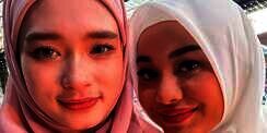 Adu Gaya Hijaber Keren, Aurel Hermansyah dan Inara Rusli
