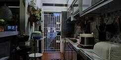 Dapur Model 'Gang Senggol' Lebarnya Hanya 2 Meter Ditata Apik