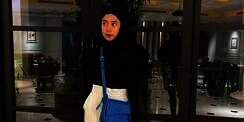 Sentuhan Warna Cerah, Bikin Outfit Hijaber Jadi Mencuri Perhatian