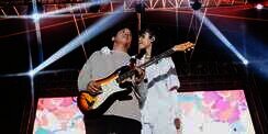 Intip Potret Mesra Widi Vierratale dan Kekasih yang Pernah Manggung jadi Gitaris Last Child