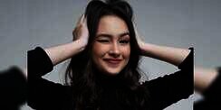 Cerita Caitlin Halderman Sering Dikira Non Muslim, Pakai Mukena Ucap Selamat Lebaran Dibilang Baru Login
