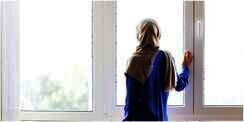 Apa Maksudnya Perempuan yang Berpakaian tetapi Telanjang?