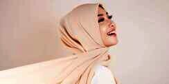 Cara Lipat Hijab Biar Siap Pakai, Smooth Selalu Rapi