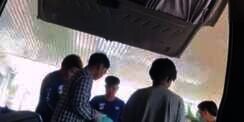 Sudah Dikafani, Jenazah Mendadak Hidup Kembali dan Buka Mata Saat di Ambulans, Keluarga Auto Panik Sekaligus Bahagia