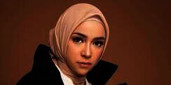 Gaya Lady Boss ala Aryani Fitriana