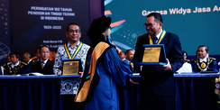 Serius Kembangkan IPTEK, Paragon Raih Penghargaan Tertinggi ITB