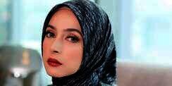 Nabila Syakieb Elegan dengan Classic Smokey Eye Makeup