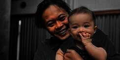 10 Potret Masa Kecil Pelawak Pria Terkenal, Sule Disebut Kembaran Adzam, Wajahnya Bule?
