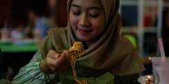 Sulit Mengontrol Konsumsi Karbohidrat? Ini Dia Biang Masalahnya