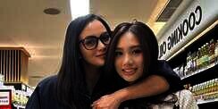Pesona Baru Jasmine Abeng, Putri Sulung Ririn Ekawati yang Berkuliah di San Francisco