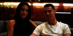 Cristiano Ronaldo Akhirnya Lamar Sang Kekasih, Intip Detail Cincin Tunangannya yang Berhias Berlian Jumbo