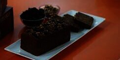 Banana Bread with Prunes: Rayakan Kemerdekaan Chile dengan Sentuhan Manis di Indonesia