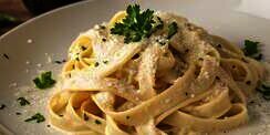  Resep Creamy Garlic Pasta Simpel, Meleleh di Mulut