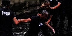 Begini Beratnya Latihan untuk Jadi Pemadam Kebakaran
