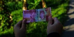 Benarkah Gaji Pensiunan PNS Naik Bulan Ini? Begini Penjelasan Resminya!