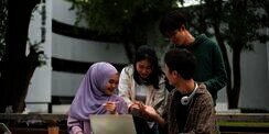Gelar Akademik Bukan Lagi Jaminan: Pergeseran Cara Pandang Orang Tua Pasca Pengumuman SNBP 2026