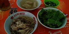 Satu Nama Tiga Varian: Beda Mie Ayam Jakarta, Mie Ayam Bangka, dan Mie Ayam Wonogiri