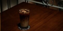 Ingin Mulai Hidup Sehat, Ini Cara Biasakan Ganti Kopi Susu dengan Kopi Hitam