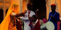 Vrindavan di Mulut Netizen, Bharat di Konstitusi: Dua Cara Berbeda Menyebut Negeri India