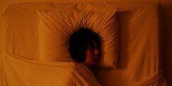 Benarkah Kita Bisa Tidur Hanya 4 Jam tetapi Tetap Segar? Ini Penjelasan Ilmiahnya